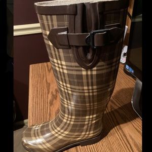 Annabelle Rainboots